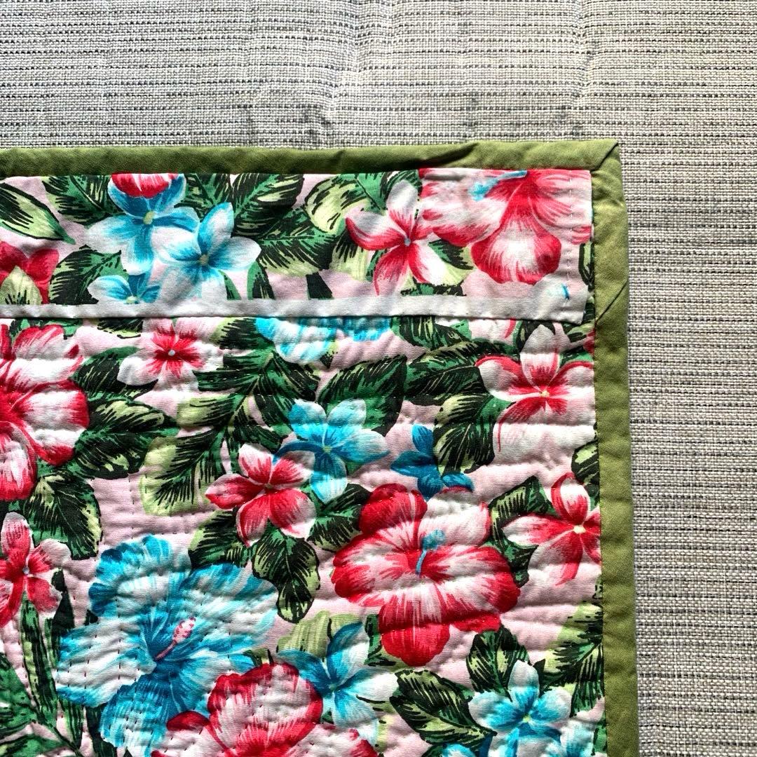 ハワイアンキルト ステンドグラスキルト タペストリー　プロテア