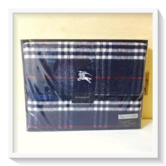 【未使用】BURBERRY ノバチェックホースロゴ　高級ウール100％　毛布