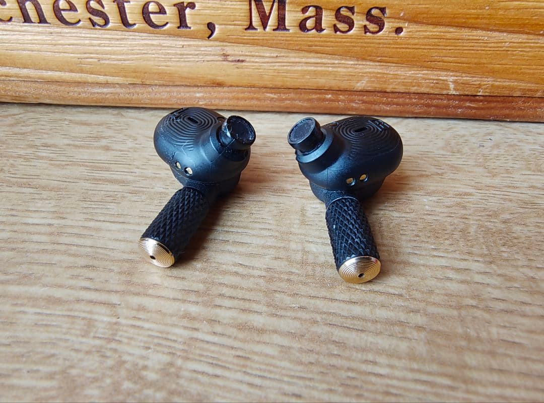 Marshall Motif Ⅱ A.N.C ワイヤレスイヤホン