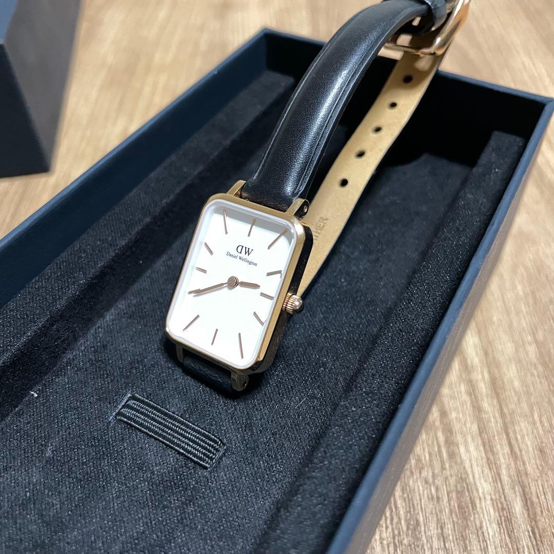 Daniel Wellington スクウェアウォッチ　腕時計　レディース　黒