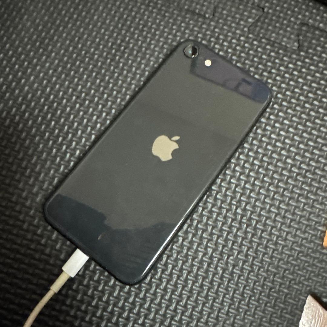 デ*キ様 Apple iPhone SE ブラック