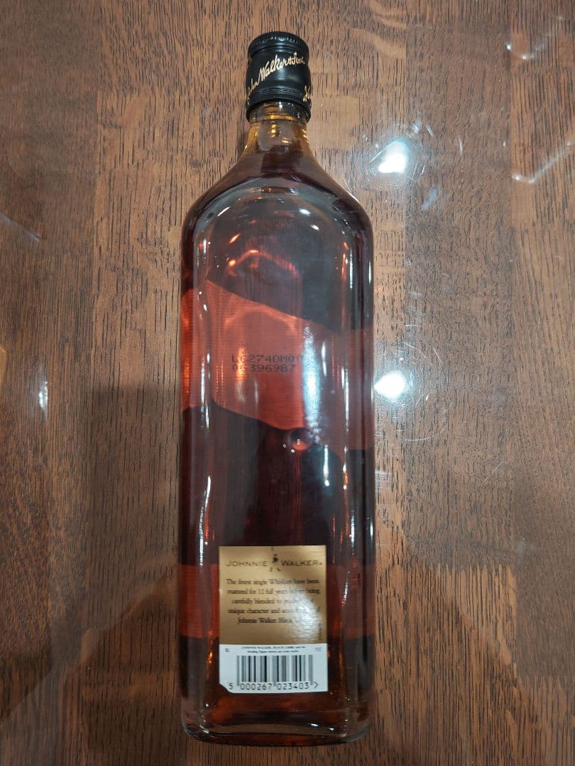 【ミレニアムに購入】 ジョニーウォーカー ブラック12年 1.125L, 43%