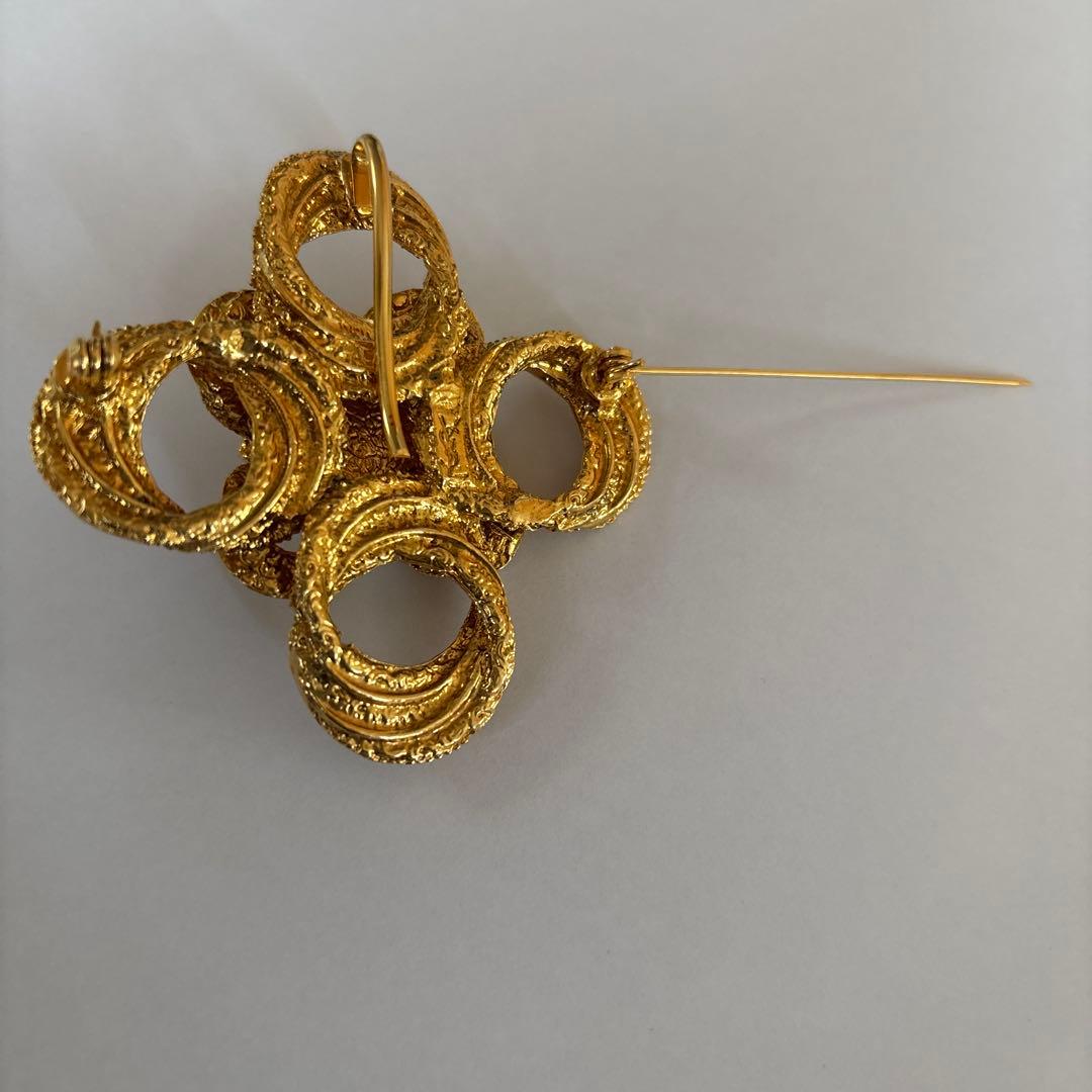 イヴサンローランブローチYves Saint Laurent YSLヴィンテージ