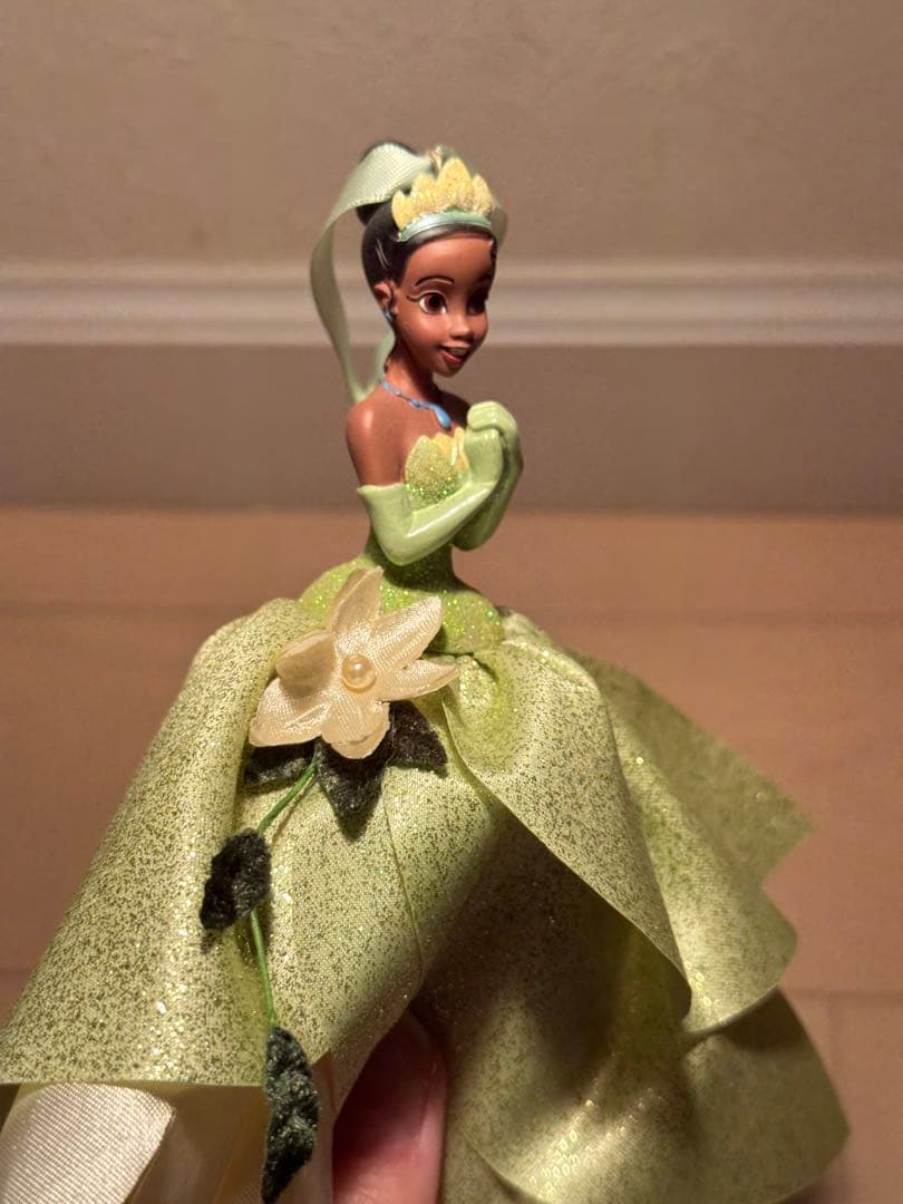 【希少★レア】海外パーク品　プリンセスと魔法のキス　ティアナ　オーナメント