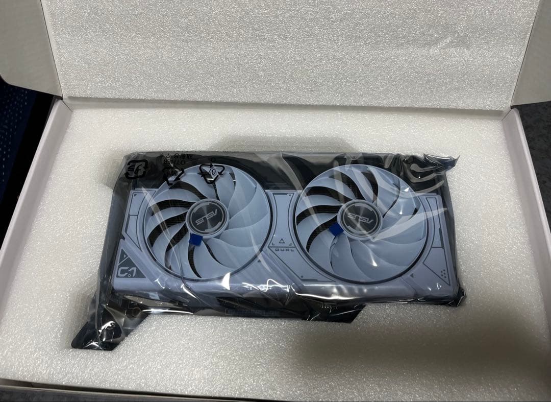 グラフィックボード・グラボ・ビデオカード ASUS GeForce RTX 4060 Ti OC Edition 8GB