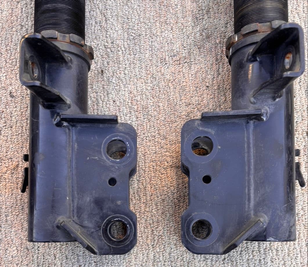 プリウスα ZVW40/41W LARGUS 車高調キット