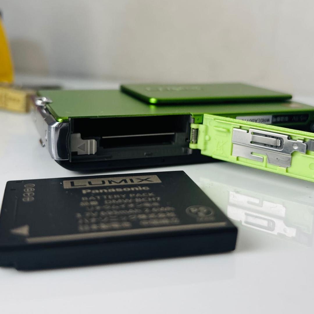 【人気色】Panasonic LUMIX DMC-FP1 グリーン 液晶劣化有