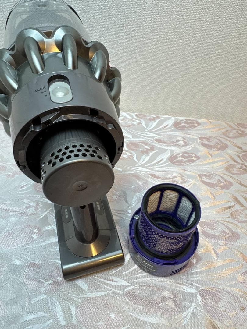 【分解洗浄済】328-ダイソン dyson v10 sv12 掃除機 作動品
