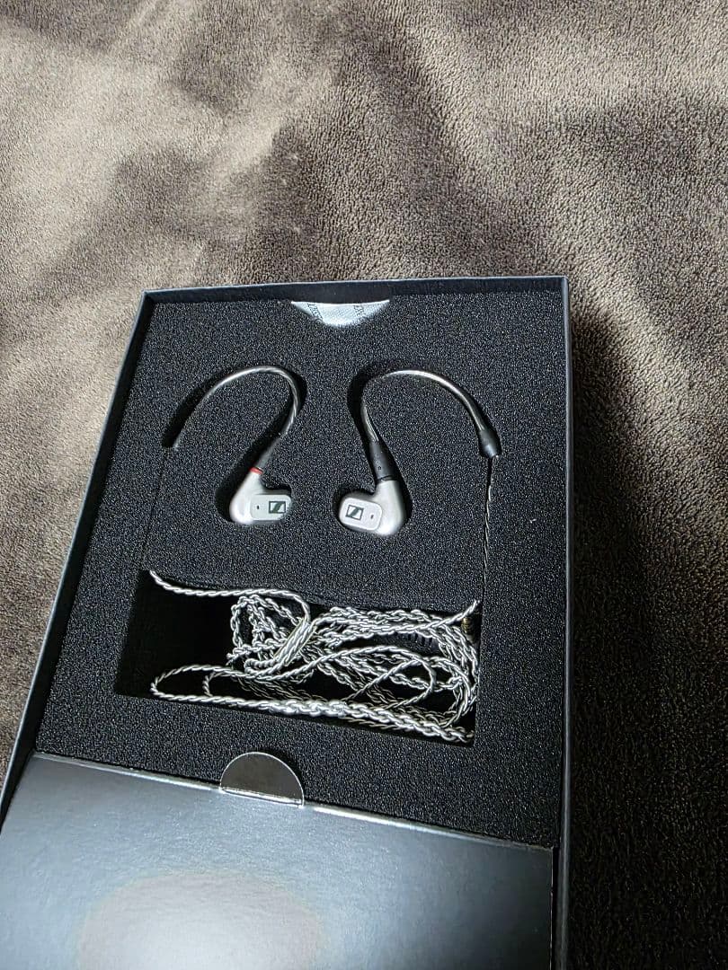 イヤホン Sennheiser IE200