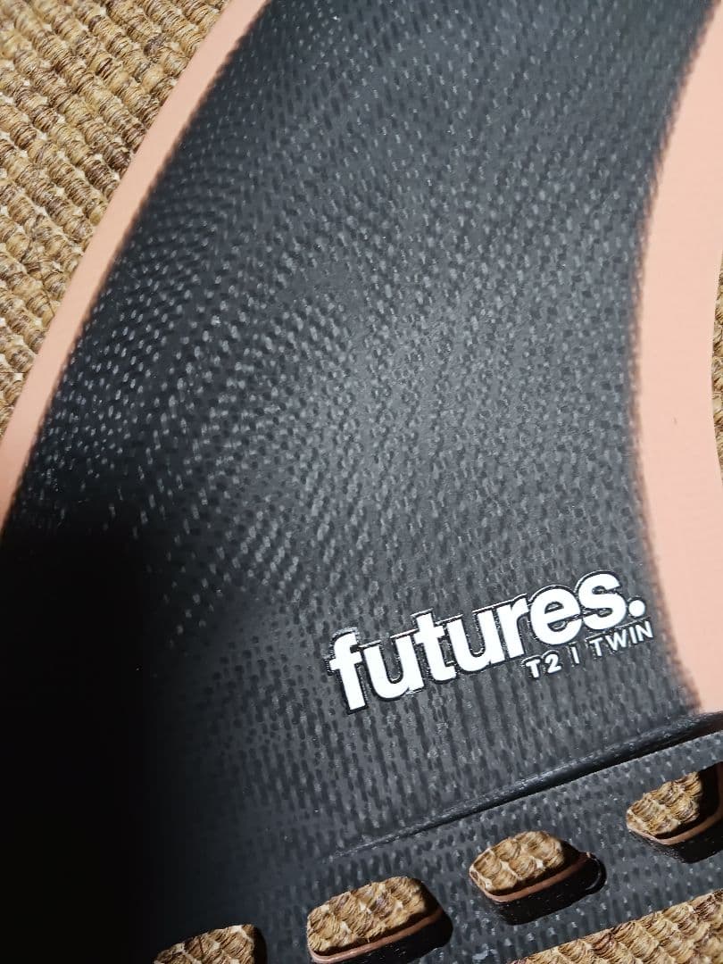 新品　サーフィン　T2 ツインフィン