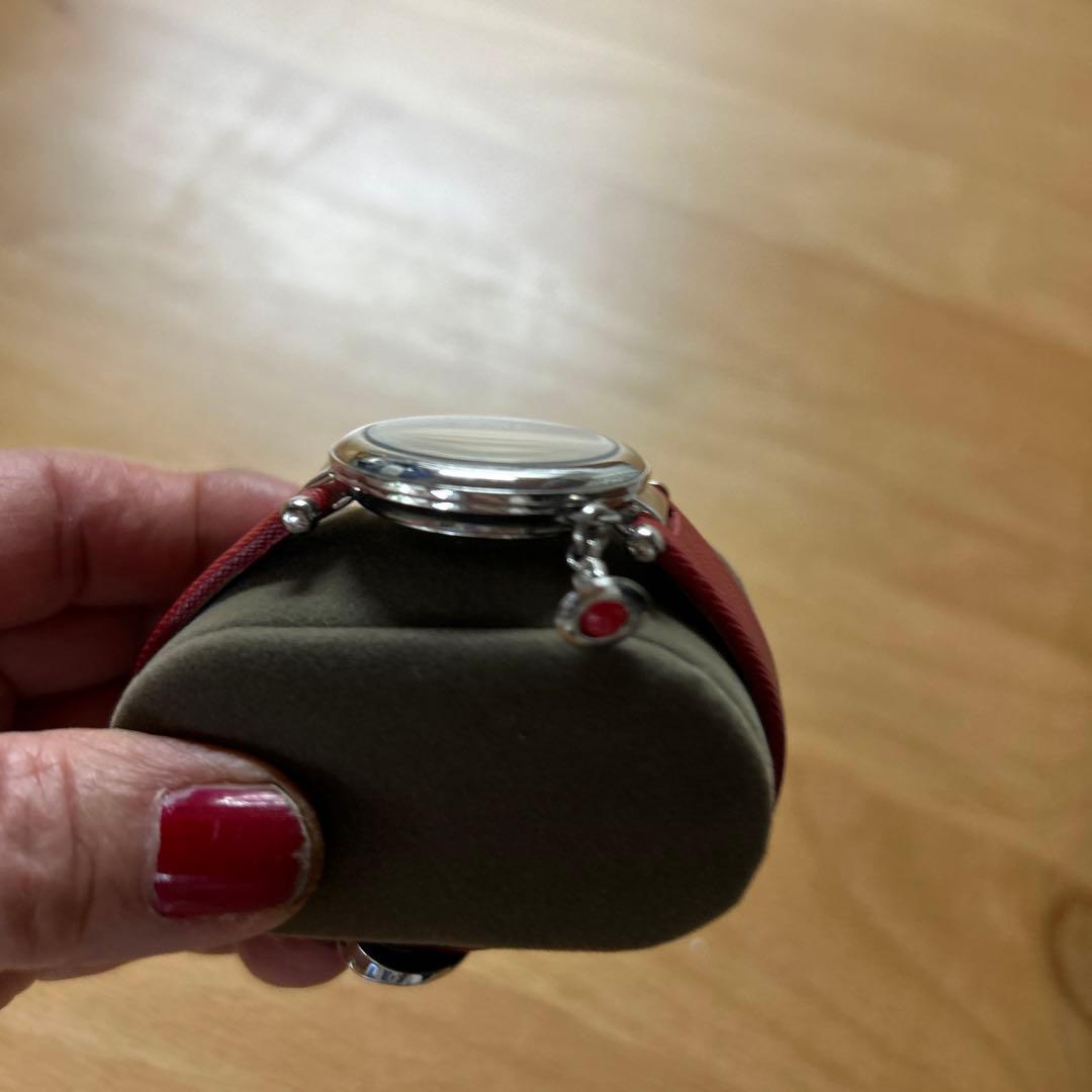 ヴィヴィアンウェストウッドの素敵な時計です。 とても美品です。