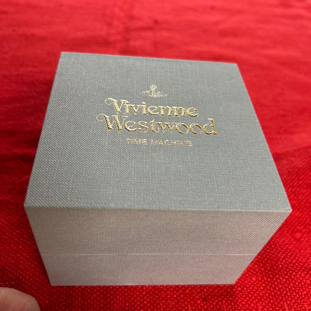 ヴィヴィアンウェストウッドの素敵な時計です。 とても美品です。