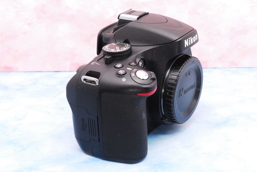 Nikon D5100★入門機★美品＆S数少★バッテリー2個★一眼レフカメラ