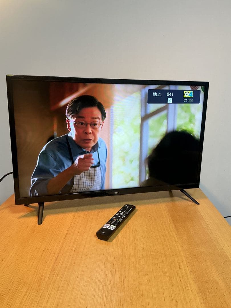【美品・2021年製】TCL32型 Android TV Netflixリモコン