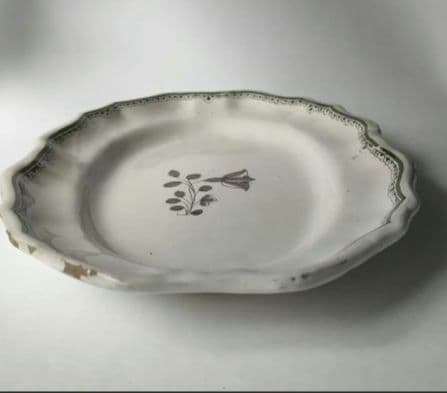 18世紀　ムスティエ 　花リム　オーバル皿　　フランス　アンティーク