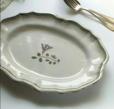 18世紀　ムスティエ 　花リム　オーバル皿　　フランス　アンティーク