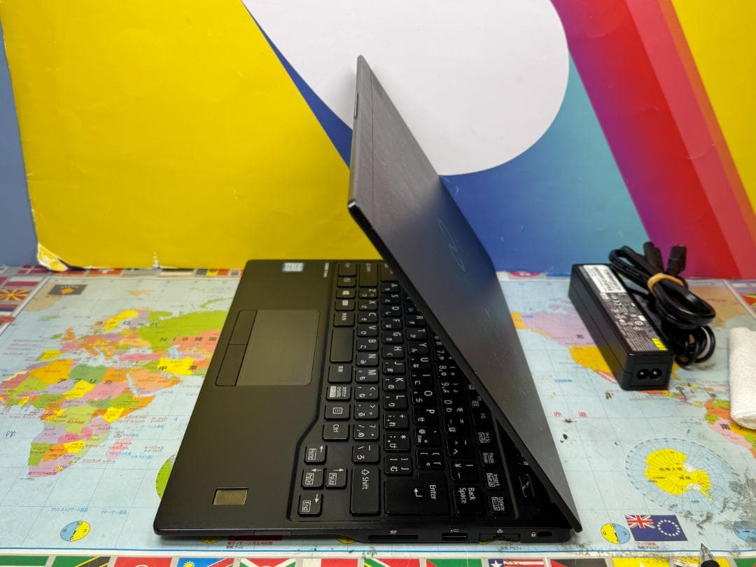 美品 i7・16GB 富士通 U939/B 13.3型FHD ノートPC 超軽量