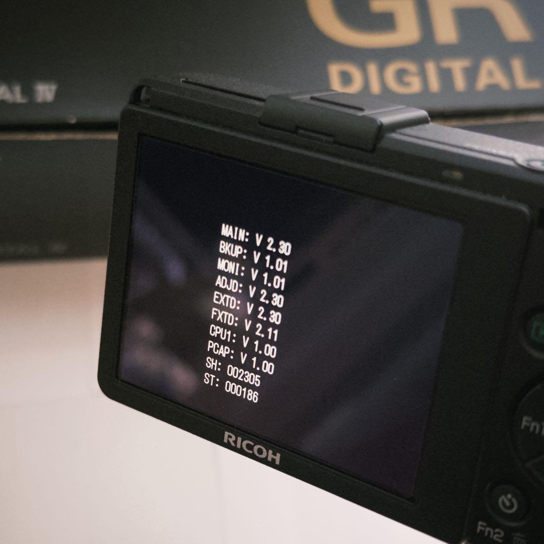 ち*る様 【美品】 RICOH GR DIGITAL IV