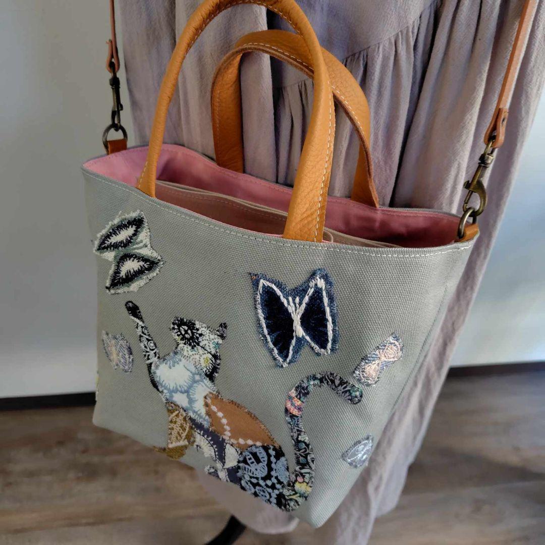 333W 様　/猫とちょうちょカケラパッチ/しきりトートSサイズ/本革キャメ