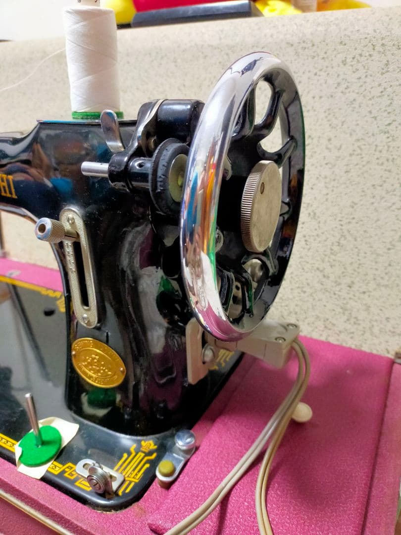 三菱 アンティーク ミシン 黒 昭和 レトロ ボタン 穴がかり SET