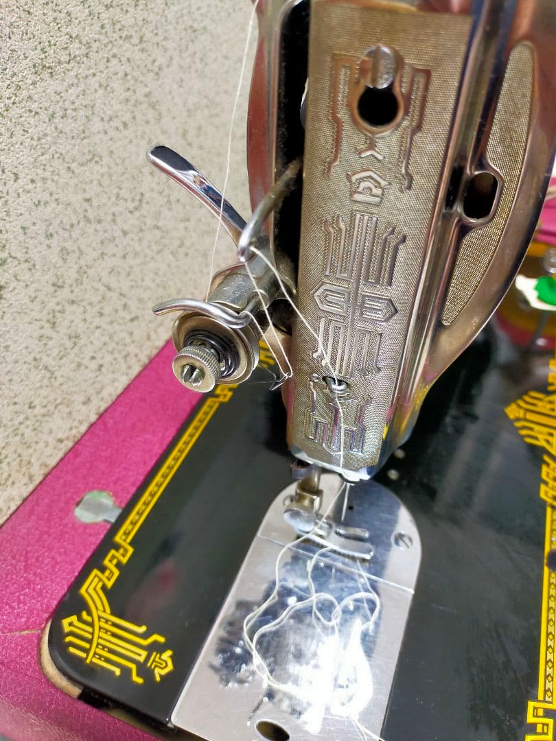 三菱 アンティーク ミシン 黒 昭和 レトロ ボタン 穴がかり SET