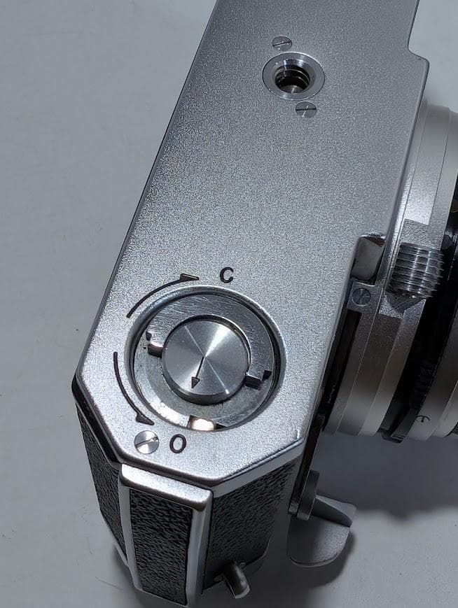 【外観・光学美品 完動品】KONICA Ⅲ 48mm F/2 フィルムカメラ