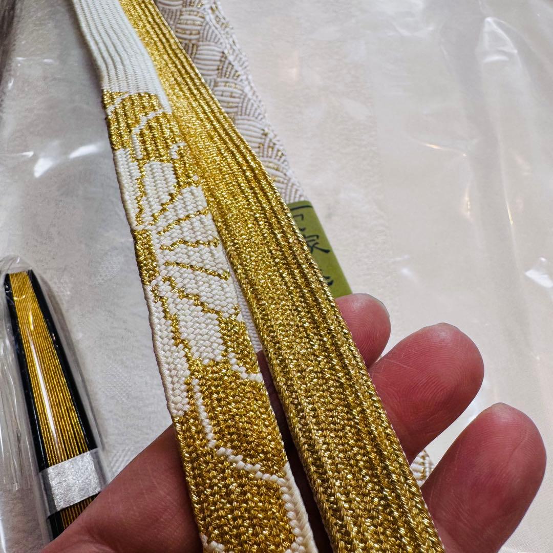 新品未使用品　留袖　正絹　帯揚げ　帯締め 末広　扇　4点セット　着物　白　金