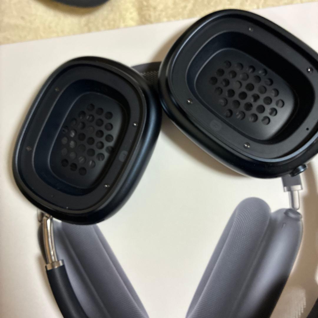 @ジェームズ:AirPods MAX (2024)