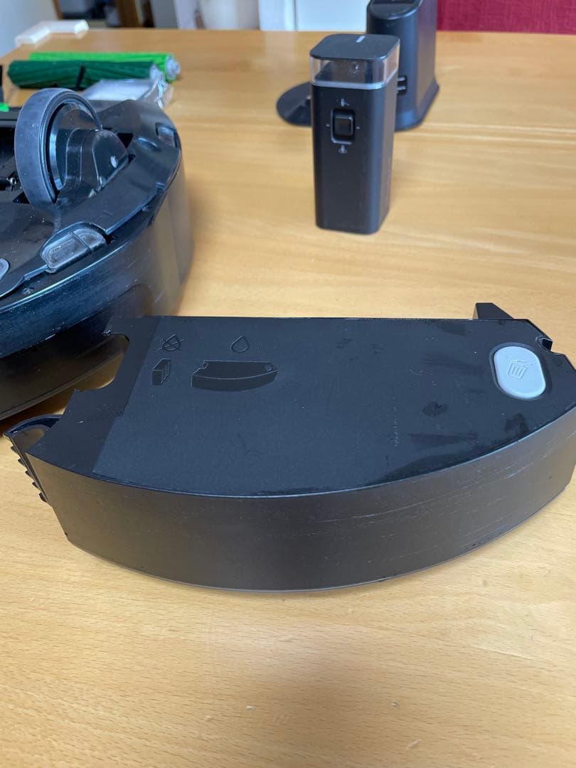 iRobot ルンバ i7 （未使用フィルター・ブラシ等消耗品付き）