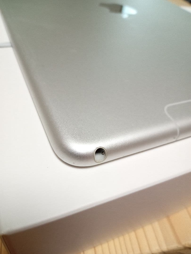 バッテリー容量93%iPad Air 第3世代 Wi-Fi＋セルラー64GB