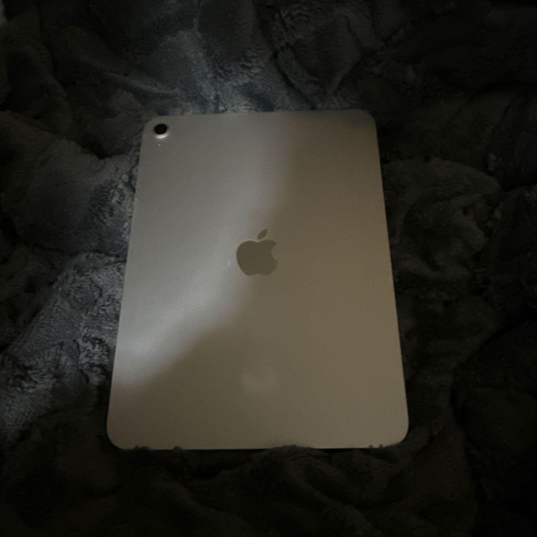 Apple iPad シルバー 本体 箱付き ケース付き フィルム付き