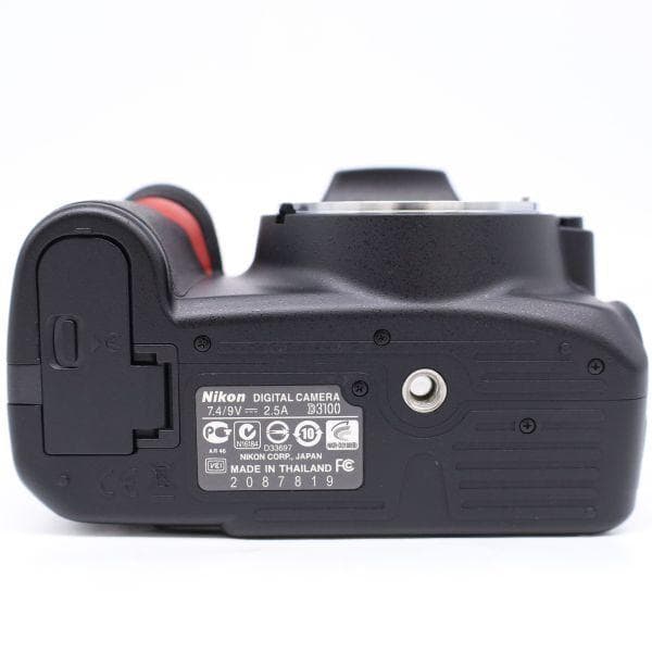 ショット数1,785！■ほぼ新品■ NikonD3100