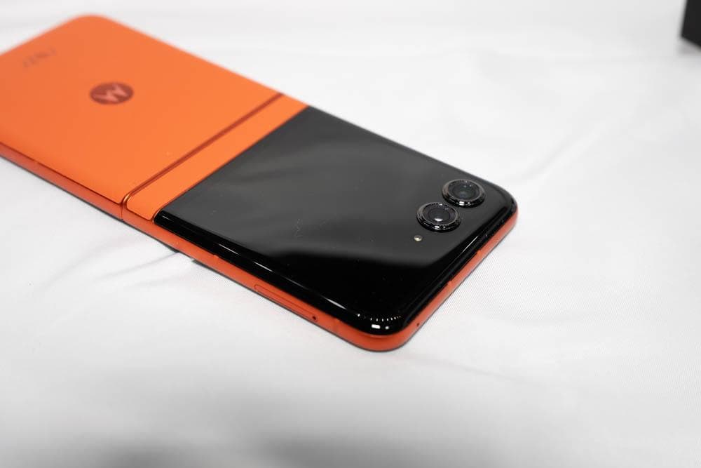 motorola razr 50 オレンジ 12G+512G