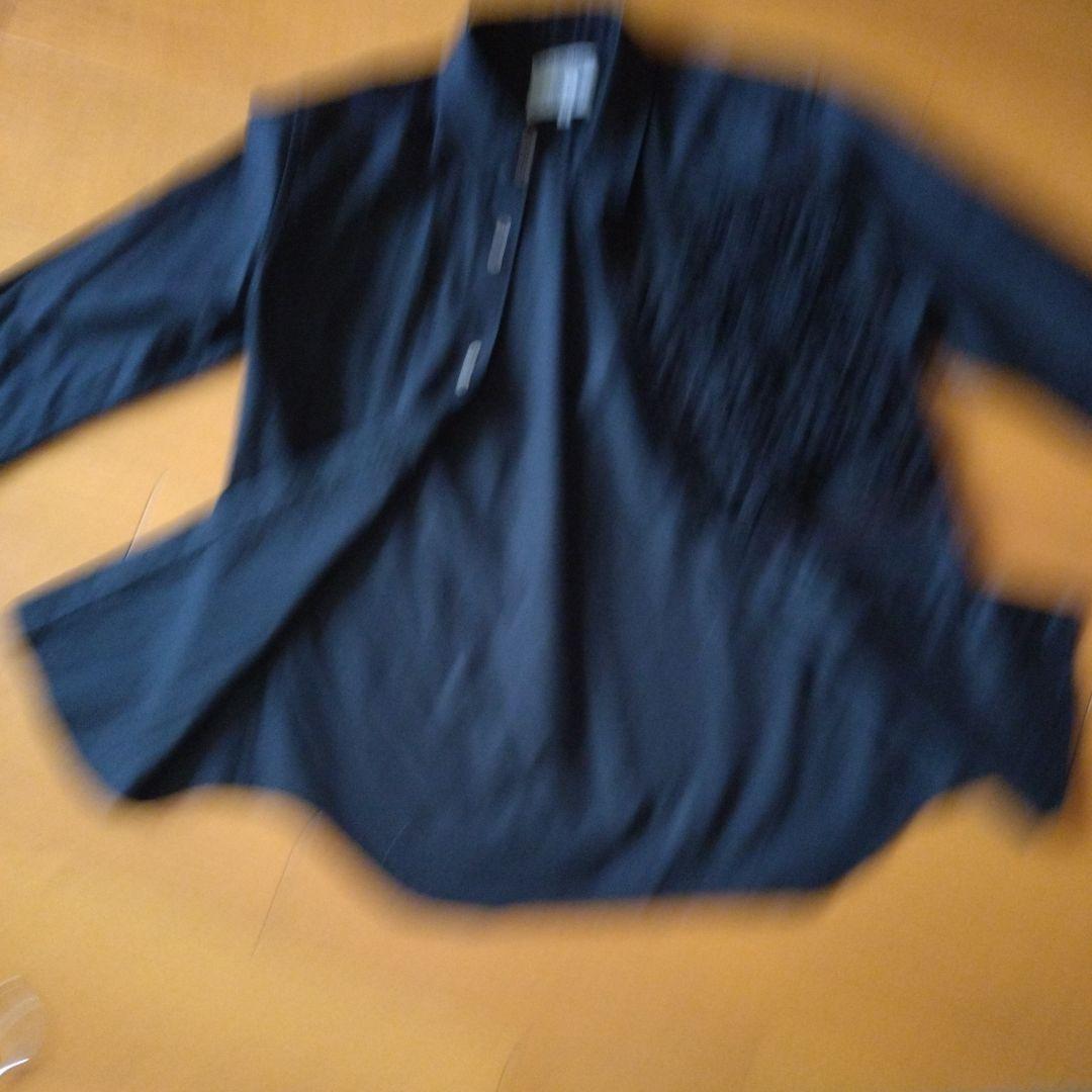 コムデギャルソンrobe 黒 長袖シャツ 胸にニットの花モチーフ