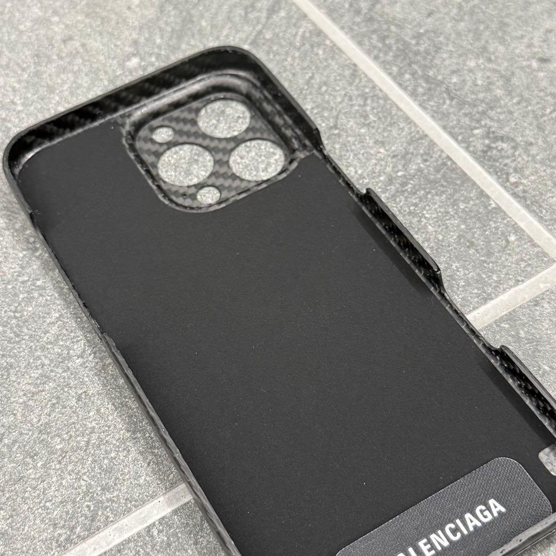 BALENCIAGA カーボンファイバー iPhone16ProMax ケース