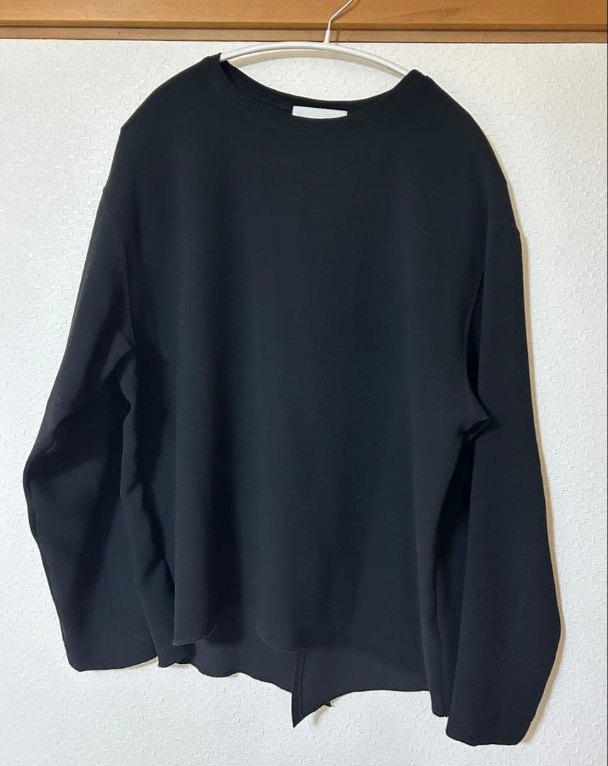 【ジョージ様】ガリャルダガランテ　バックスリットブラウスTee