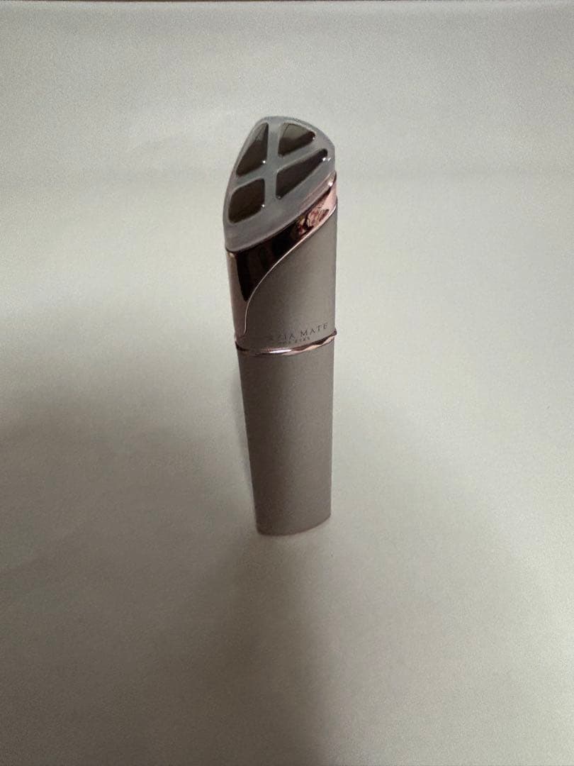 AXXZIA アクシージア メイトフォー アイズ 美顔器