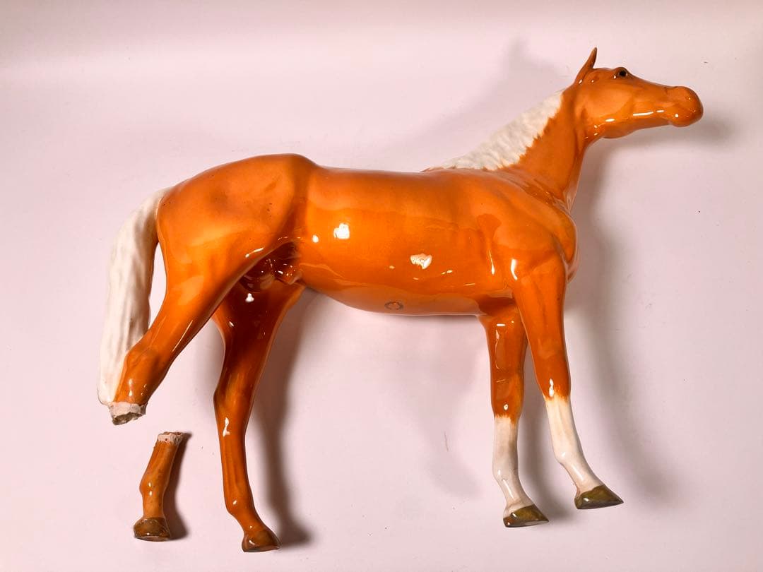 BESWICK 馬　置物