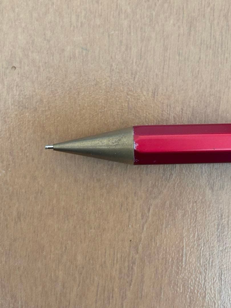 カヴェコスペシャル　レッドエディション　0.5mm