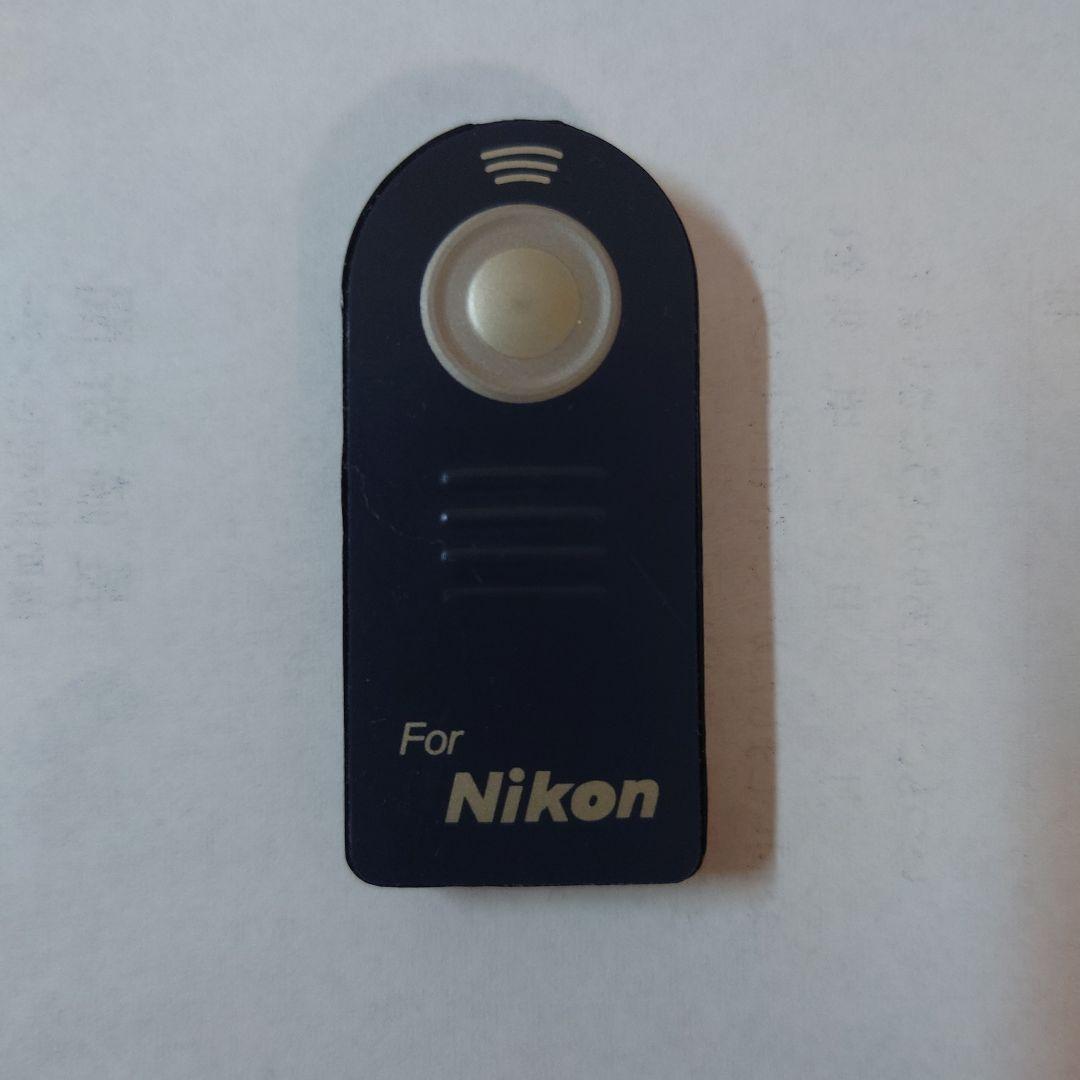 Nikon D80デジタル一眼レフカメラNIKKOR 18-135mmレンズ付き