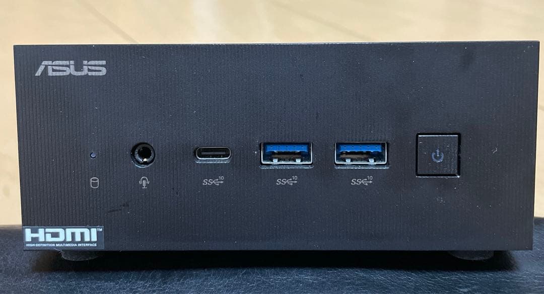 ミニパソコン　ASUS　PN64-S3301AD