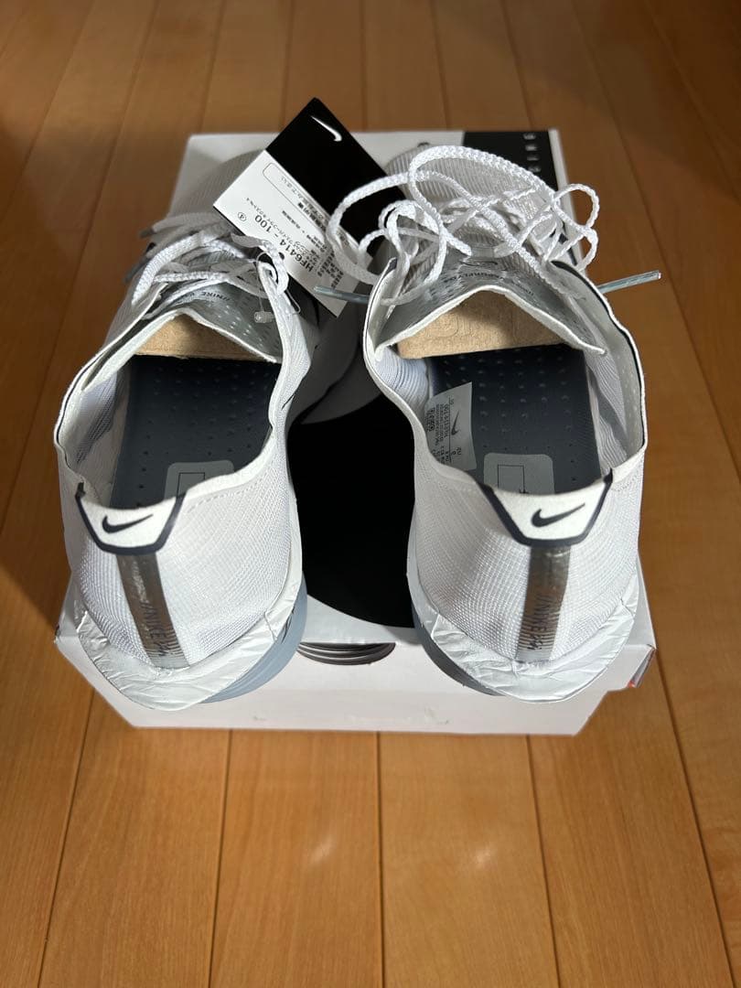 【新品未使用】ナイキ ヴェイパーフライ4(27.0cm)