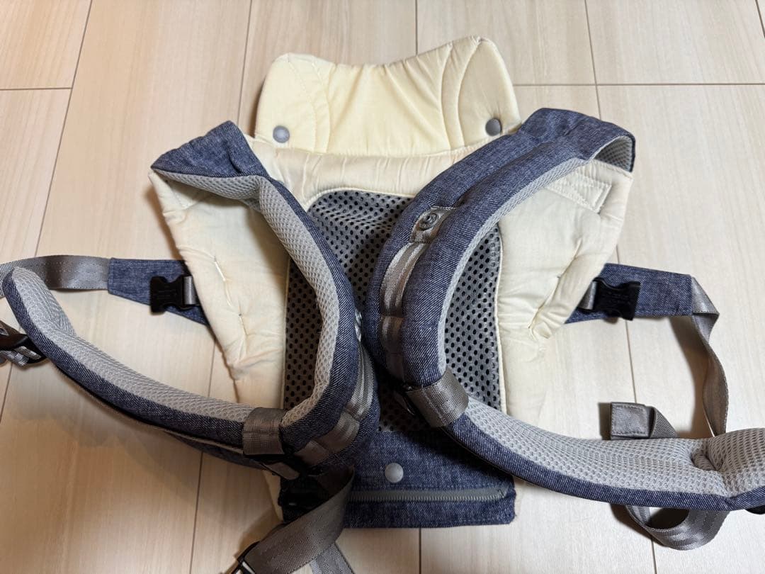 ミキハウス×ポグネー コラボ 抱っこ紐　インディゴブルー(デニム調)