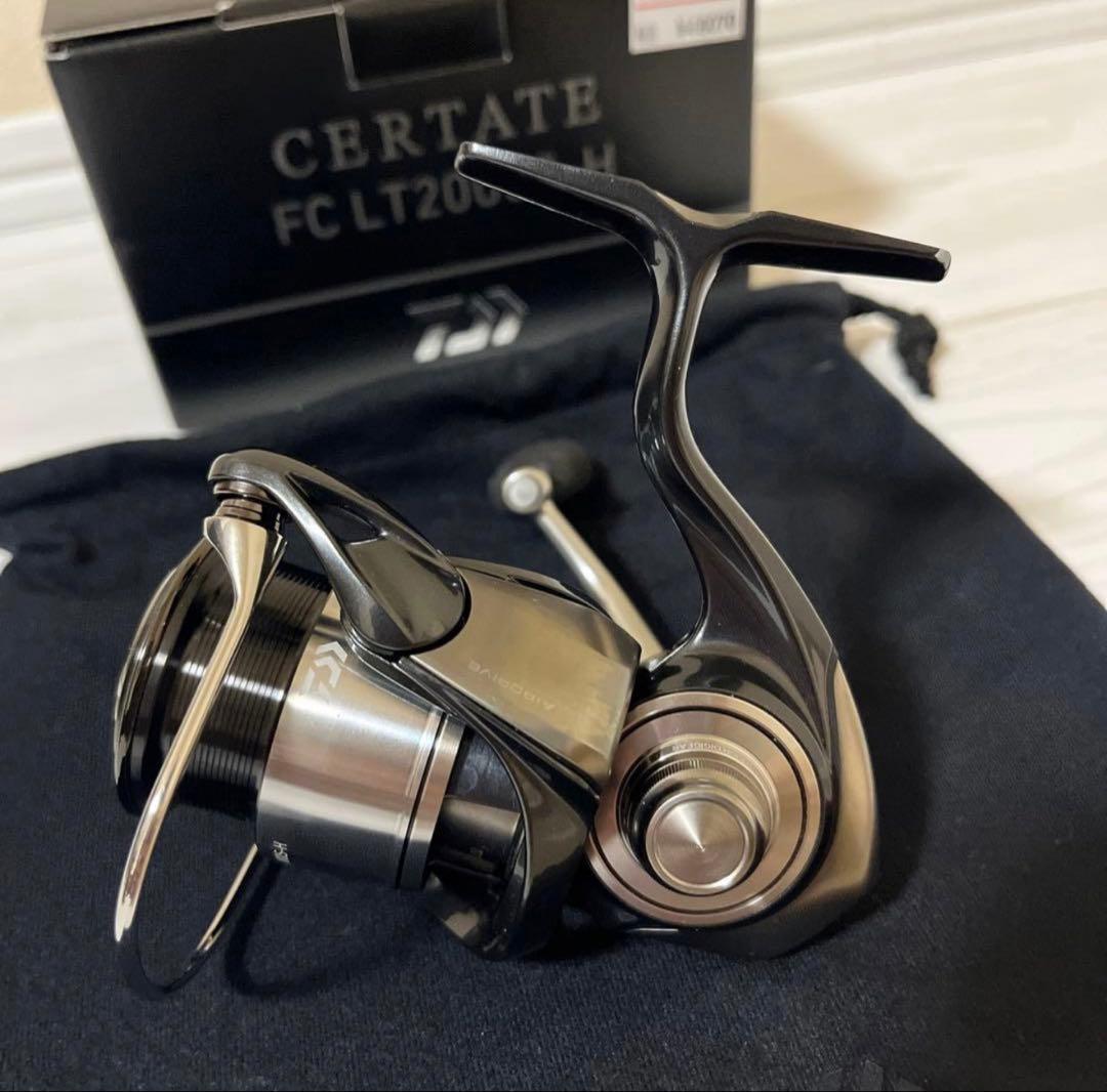 Daiwa CERTATE FC LT2000S-H スピニングリール
