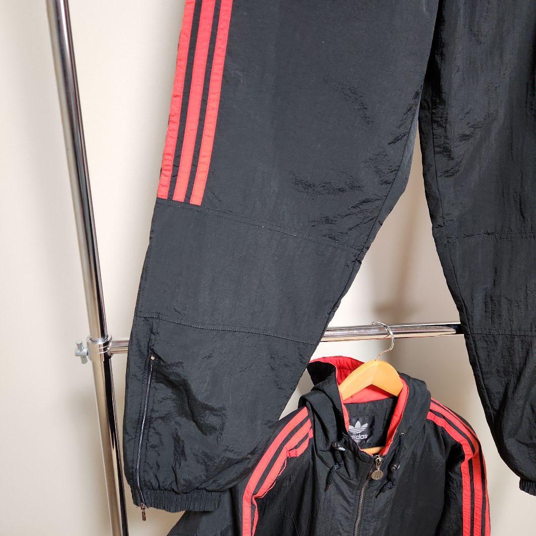 adidas　アディダス　珍しいナイロンセットアップ　キルティングライナー
