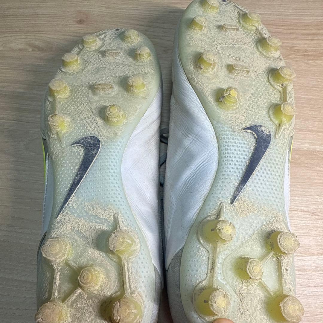 NIKE ティエンポ HG