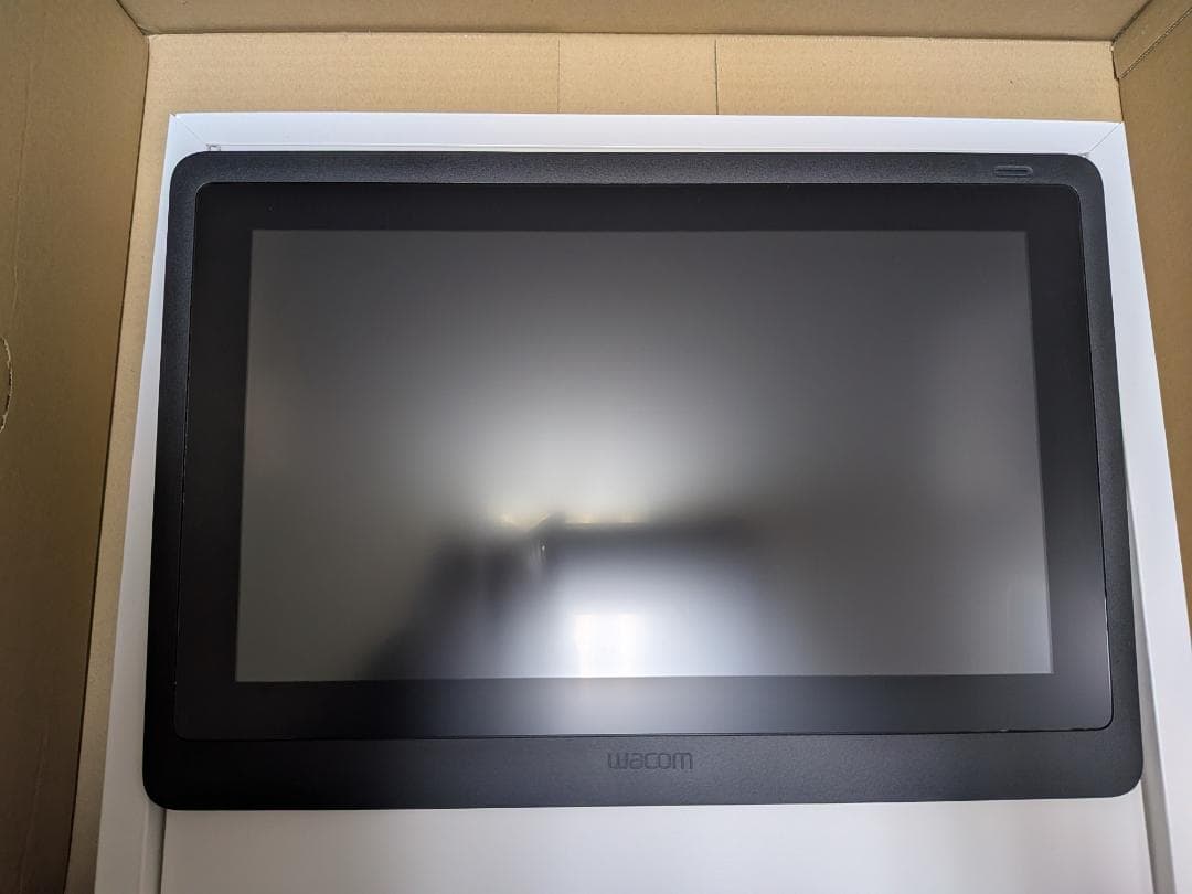 【未使用】Wacom Cintiq 16 液晶ペンタブレット本体 おまけ付き