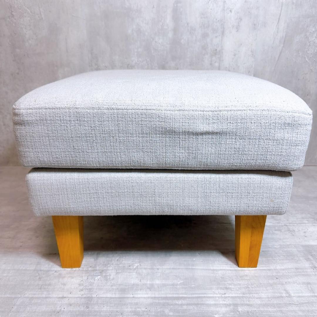 モモナチュラル　オットマン