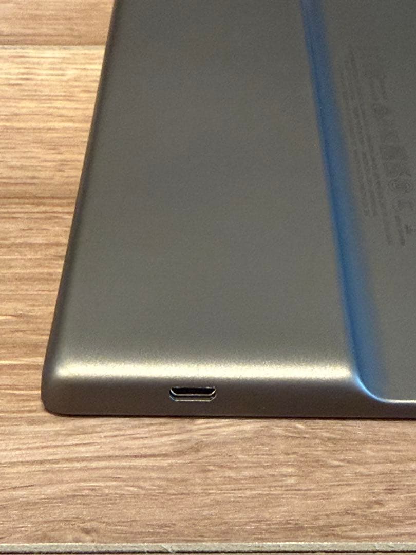 Amazon Kindle Oasis (第10世代) 本体+無印のケース付き！