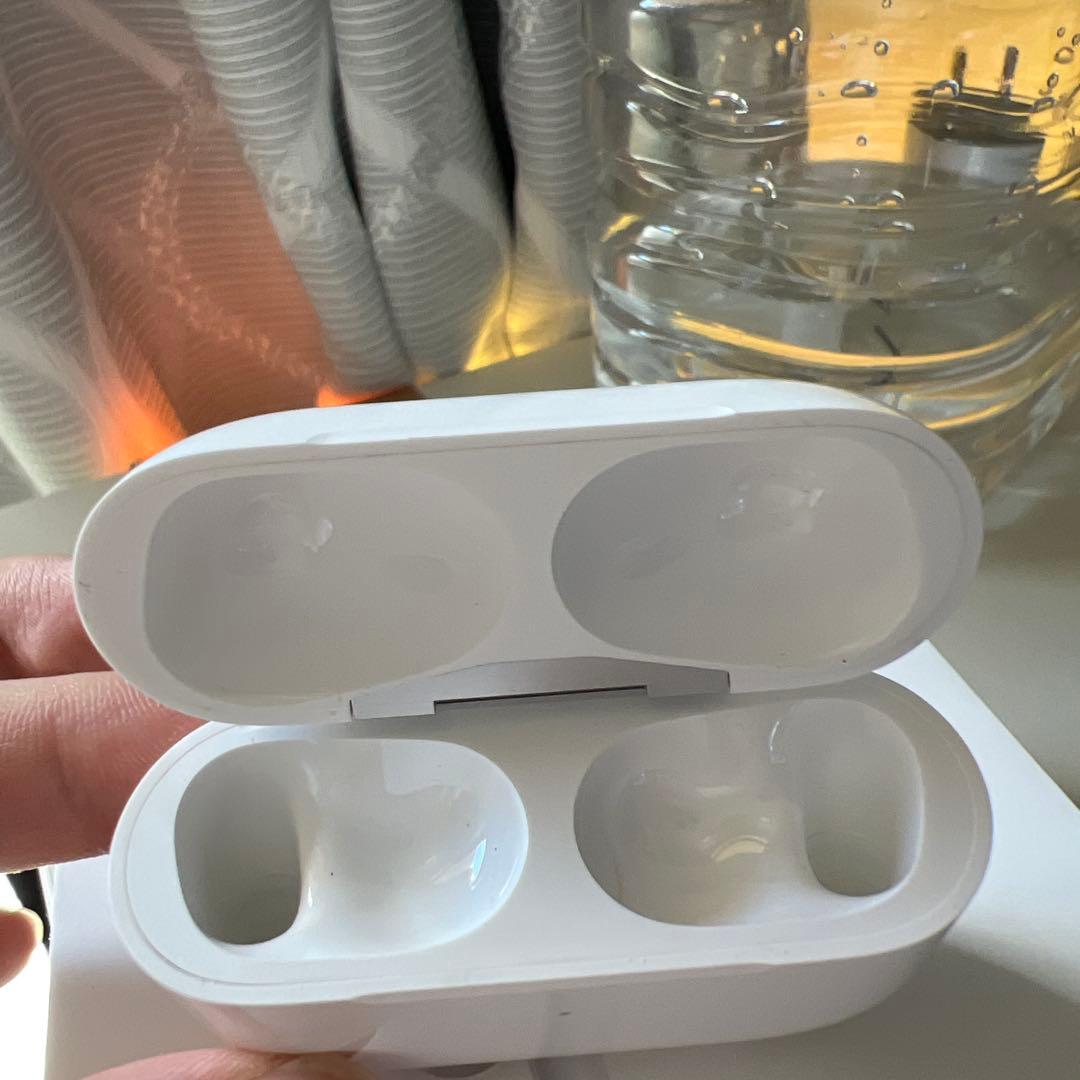 Air podqs Pro充電器本体のみ